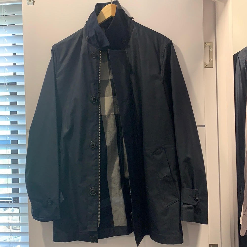Burberry Men’s rain coat size S/P